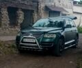 Серый Фольксваген Туарег, объемом двигателя 4.9 л и пробегом 260 тыс. км за 6000 $, фото 1 на Automoto.ua