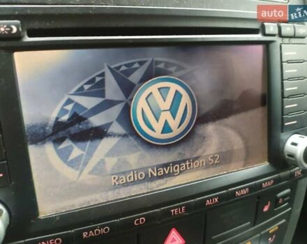 Серый Фольксваген Туарег, объемом двигателя 2.46 л и пробегом 300 тыс. км за 7499 $, фото 25 на Automoto.ua