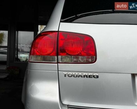Серый Фольксваген Туарег, объемом двигателя 4.2 л и пробегом 309 тыс. км за 6999 $, фото 6 на Automoto.ua