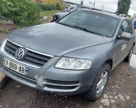 Серый Фольксваген Туарег, объемом двигателя 0 л и пробегом 290 тыс. км за 3000 $, фото 2 на Automoto.ua