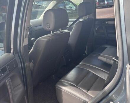 Фольксваген Туарег 2004 в Славянске на Automoto.ua Серый Фольксваген Туарег, объемом двигателя 2.5 л и пробегом 270 тыс. км за 4650 $, фото 8 на Automoto.ua