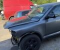 Серый Фольксваген Туарег, объемом двигателя 2.46 л и пробегом 370 тыс. км за 4500 $, фото 1 на Automoto.ua