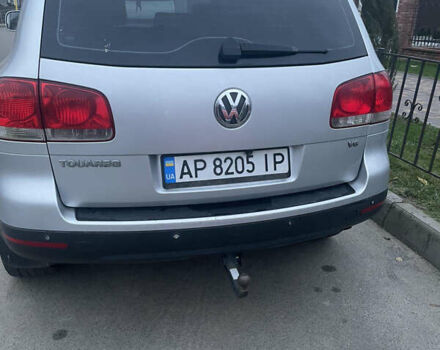 Серый Фольксваген Туарег, объемом двигателя 3.19 л и пробегом 230 тыс. км за 7200 $, фото 6 на Automoto.ua