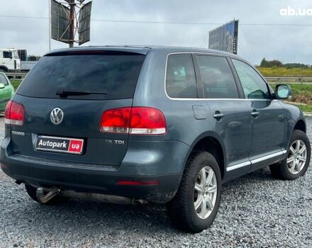 Серый Фольксваген Туарег, объемом двигателя 2.5 л и пробегом 333 тыс. км за 7440 $, фото 7 на Automoto.ua