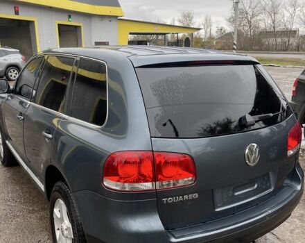 Серый Фольксваген Туарег, объемом двигателя 2.5 л и пробегом 280 тыс. км за 5299 $, фото 3 на Automoto.ua