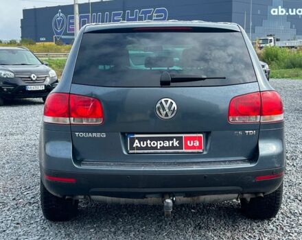 Серый Фольксваген Туарег, объемом двигателя 2.5 л и пробегом 333 тыс. км за 7440 $, фото 6 на Automoto.ua