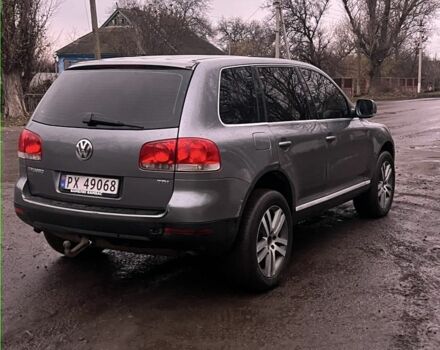 Серый Фольксваген Туарег, объемом двигателя 2.5 л и пробегом 350 тыс. км за 4700 $, фото 5 на Automoto.ua