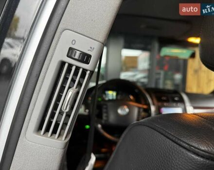 Серый Фольксваген Туарег, объемом двигателя 4.2 л и пробегом 309 тыс. км за 6999 $, фото 25 на Automoto.ua