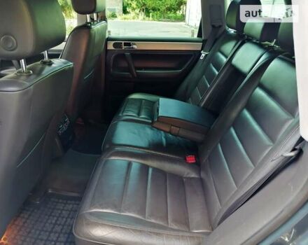 Серый Фольксваген Туарег, объемом двигателя 0 л и пробегом 230 тыс. км за 5900 $, фото 51 на Automoto.ua