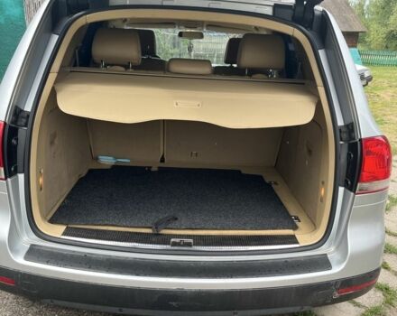 Серый Фольксваген Туарег, объемом двигателя 3 л и пробегом 400 тыс. км за 9000 $, фото 2 на Automoto.ua