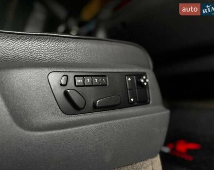 Серый Фольксваген Туарег, объемом двигателя 4.2 л и пробегом 309 тыс. км за 6999 $, фото 16 на Automoto.ua