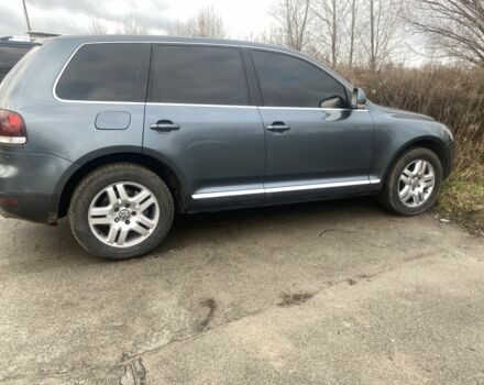 Сірий Фольксваген Туарег, об'ємом двигуна 5 л та пробігом 320 тис. км за 4000 $, фото 15 на Automoto.ua