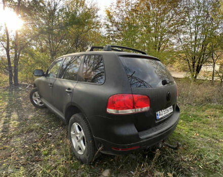 Серый Фольксваген Туарег, объемом двигателя 2.5 л и пробегом 313 тыс. км за 6000 $, фото 5 на Automoto.ua