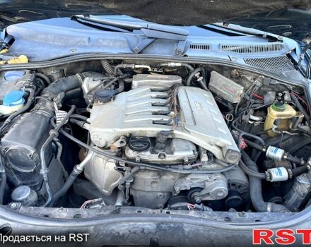 Серый Фольксваген Туарег, объемом двигателя 3.2 л и пробегом 308 тыс. км за 9500 $, фото 6 на Automoto.ua