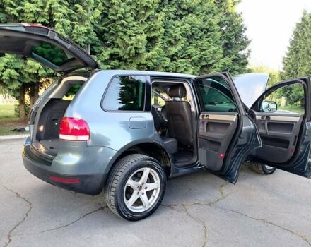 Серый Фольксваген Туарег, объемом двигателя 0 л и пробегом 230 тыс. км за 5900 $, фото 25 на Automoto.ua