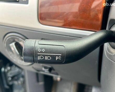 Серый Фольксваген Туарег, объемом двигателя 2.5 л и пробегом 333 тыс. км за 7440 $, фото 21 на Automoto.ua