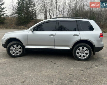 Сірий Фольксваген Туарег, об'ємом двигуна 3.2 л та пробігом 270 тис. км за 7200 $, фото 7 на Automoto.ua