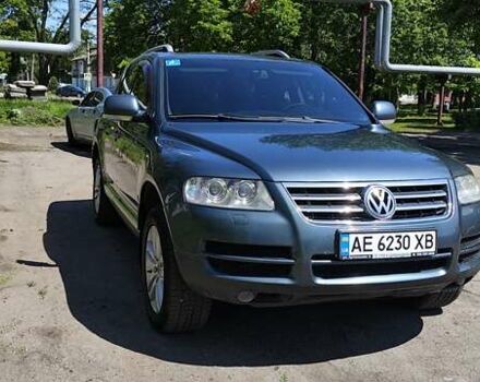 Серый Фольксваген Туарег, объемом двигателя 3.19 л и пробегом 503 тыс. км за 7700 $, фото 2 на Automoto.ua