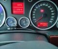 Серый Фольксваген Туарег, объемом двигателя 2.46 л и пробегом 283 тыс. км за 8500 $, фото 7 на Automoto.ua