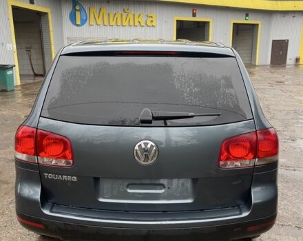 Серый Фольксваген Туарег, объемом двигателя 2.5 л и пробегом 280 тыс. км за 5299 $, фото 4 на Automoto.ua