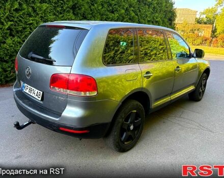 Серый Фольксваген Туарег, объемом двигателя 2.5 л и пробегом 244 тыс. км за 3500 $, фото 3 на Automoto.ua