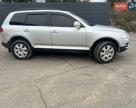 Сірий Фольксваген Туарег, об'ємом двигуна 3.2 л та пробігом 270 тис. км за 7200 $, фото 3 на Automoto.ua