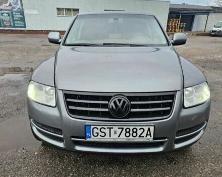 Серый Фольксваген Туарег, объемом двигателя 2.5 л и пробегом 296 тыс. км за 2600 $, фото 4 на Automoto.ua