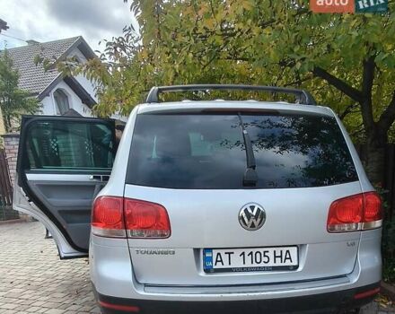 Сірий Фольксваген Туарег, об'ємом двигуна 3.2 л та пробігом 246 тис. км за 8000 $, фото 7 на Automoto.ua