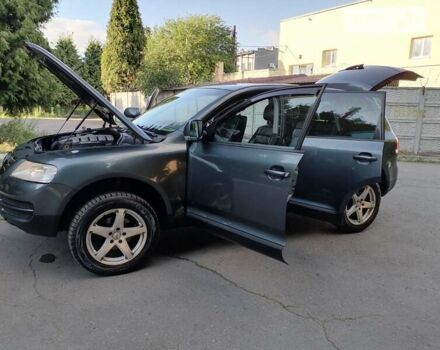 Серый Фольксваген Туарег, объемом двигателя 0 л и пробегом 230 тыс. км за 5900 $, фото 29 на Automoto.ua