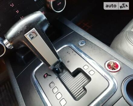 Серый Фольксваген Туарег, объемом двигателя 0 л и пробегом 230 тыс. км за 5900 $, фото 42 на Automoto.ua