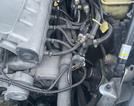 Серый Фольксваген Туарег, объемом двигателя 3.19 л и пробегом 230 тыс. км за 7200 $, фото 18 на Automoto.ua