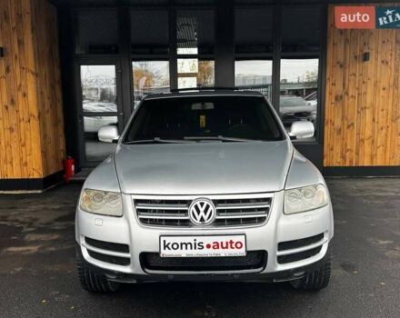 Серый Фольксваген Туарег, объемом двигателя 4.2 л и пробегом 309 тыс. км за 6999 $, фото 3 на Automoto.ua