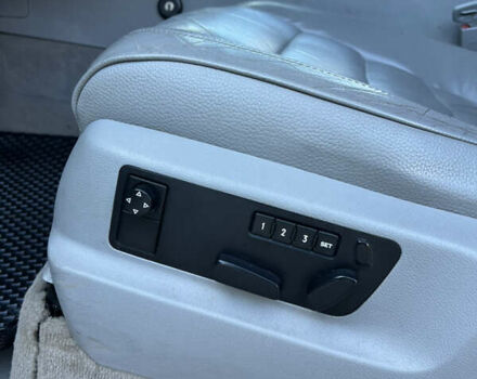 Серый Фольксваген Туарег, объемом двигателя 3.19 л и пробегом 290 тыс. км за 5999 $, фото 20 на Automoto.ua