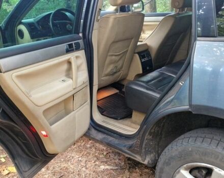 Сірий Фольксваген Туарег, об'ємом двигуна 2.5 л та пробігом 310 тис. км за 3650 $, фото 10 на Automoto.ua