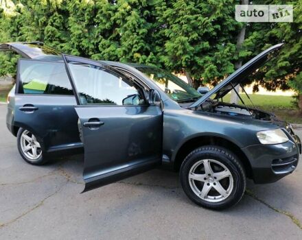 Серый Фольксваген Туарег, объемом двигателя 0 л и пробегом 230 тыс. км за 5900 $, фото 21 на Automoto.ua