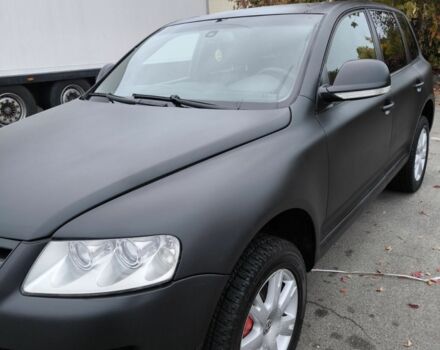 Серый Фольксваген Туарег, объемом двигателя 3 л и пробегом 371 тыс. км за 8500 $, фото 8 на Automoto.ua