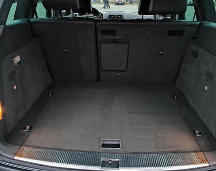 Серый Фольксваген Туарег, объемом двигателя 2.97 л и пробегом 370 тыс. км за 13000 $, фото 15 на Automoto.ua