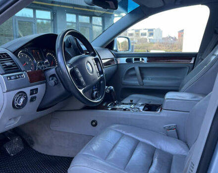 Серый Фольксваген Туарег, объемом двигателя 3.19 л и пробегом 290 тыс. км за 5999 $, фото 19 на Automoto.ua