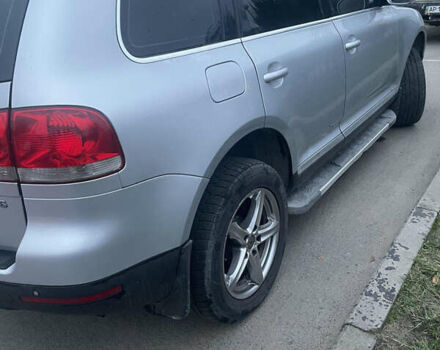 Серый Фольксваген Туарег, объемом двигателя 3.19 л и пробегом 230 тыс. км за 7200 $, фото 4 на Automoto.ua