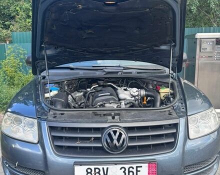 Фольксваген Туарег 2004 в Славянске на Automoto.ua Серый Фольксваген Туарег, объемом двигателя 2.5 л и пробегом 270 тыс. км за 4650 $, фото 4 на Automoto.ua