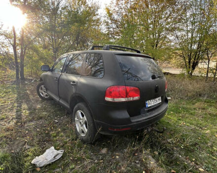 Серый Фольксваген Туарег, объемом двигателя 2.5 л и пробегом 313 тыс. км за 6000 $, фото 4 на Automoto.ua