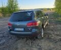 Серый Фольксваген Туарег, объемом двигателя 3 л и пробегом 500 тыс. км за 250000 $, фото 2 на Automoto.ua