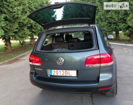 Серый Фольксваген Туарег, объемом двигателя 0 л и пробегом 230 тыс. км за 5900 $, фото 17 на Automoto.ua