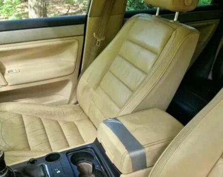 Серый Фольксваген Туарег, объемом двигателя 2.5 л и пробегом 315 тыс. км за 3800 $, фото 13 на Automoto.ua