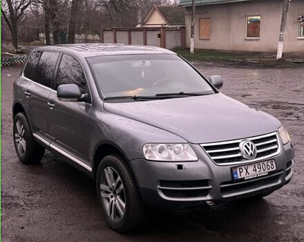 Серый Фольксваген Туарег, объемом двигателя 2.5 л и пробегом 350 тыс. км за 4700 $, фото 2 на Automoto.ua