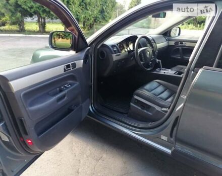 Серый Фольксваген Туарег, объемом двигателя 0 л и пробегом 230 тыс. км за 5900 $, фото 36 на Automoto.ua