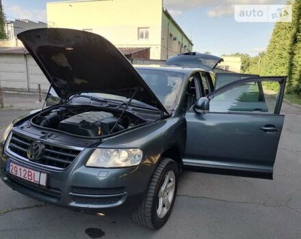 Серый Фольксваген Туарег, объемом двигателя 0 л и пробегом 230 тыс. км за 5900 $, фото 30 на Automoto.ua