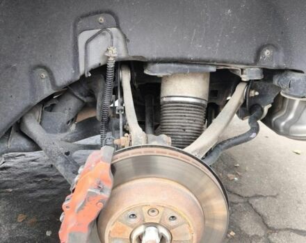 Серый Фольксваген Туарег, объемом двигателя 3 л и пробегом 370 тыс. км за 13000 $, фото 19 на Automoto.ua