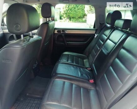 Серый Фольксваген Туарег, объемом двигателя 0 л и пробегом 230 тыс. км за 5900 $, фото 52 на Automoto.ua