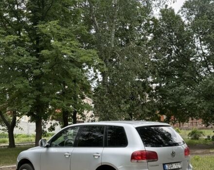 Серый Фольксваген Туарег, объемом двигателя 2 л и пробегом 473 тыс. км за 3700 $, фото 6 на Automoto.ua